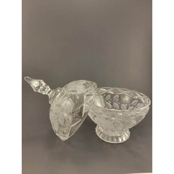 Vintage Brilliant Etched Flower and Leaf Design Two Piece Dish - Picture 3 of 6